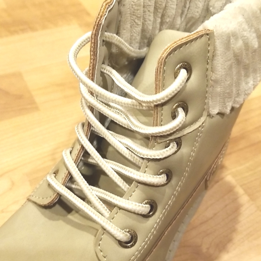 Alpine ankle boot - Picture 7 of 10